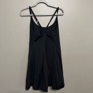 iuga black cross cross tennis dress with built in shorts and bra size XL
